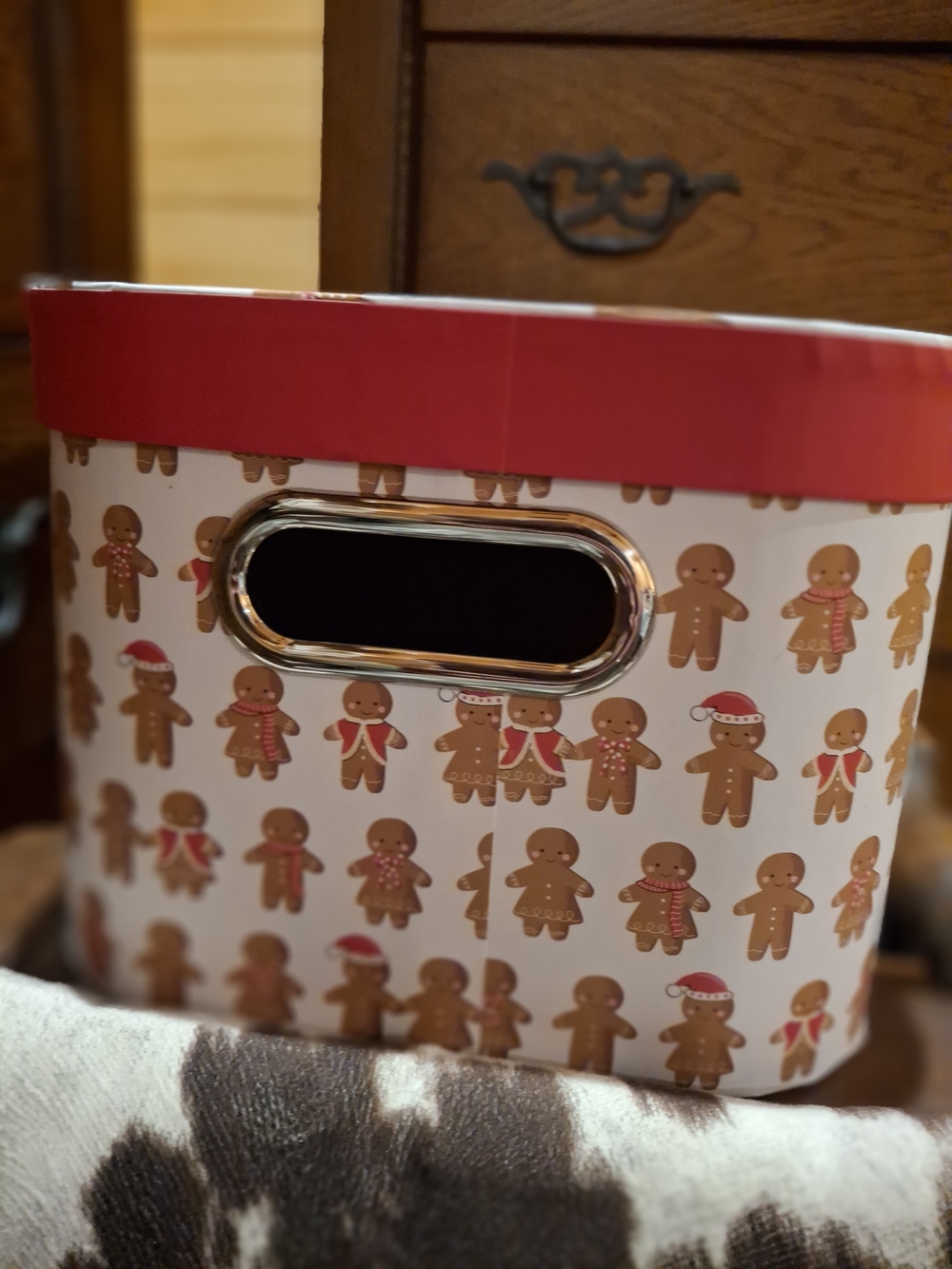 Gingerbread Pattern Holiday Box - Red Trim - Picture 4 of 10